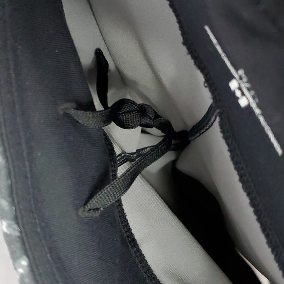 Tuff Athletics Yoga leggings- Size Medium Black/Grey pattern - Picture 8 of 10